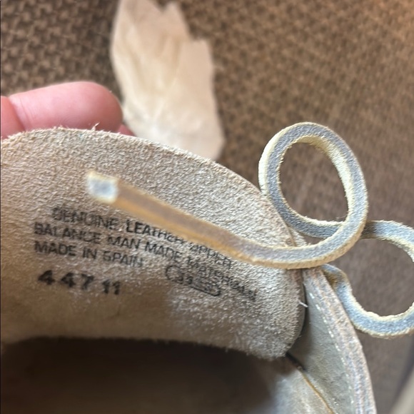 Anchor Bay Cream Boat Shoes with Moccasin Stitching and Rubber Soles - Picture 8 of 9